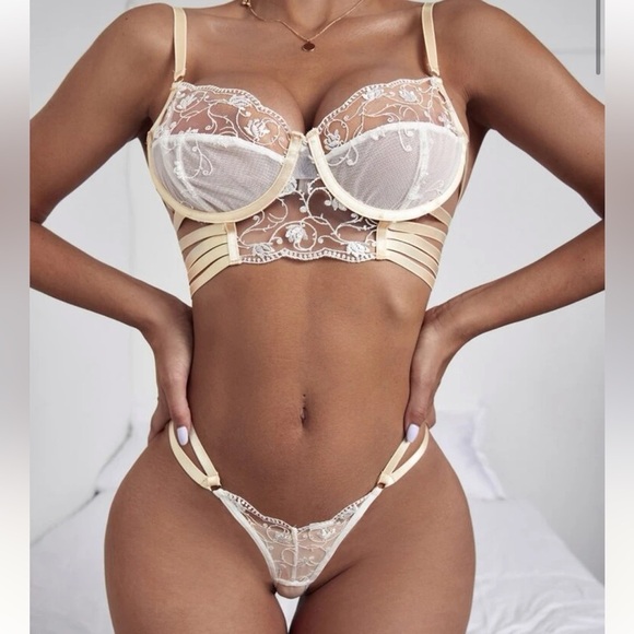 For Love Banded white and cream set LG 8/10